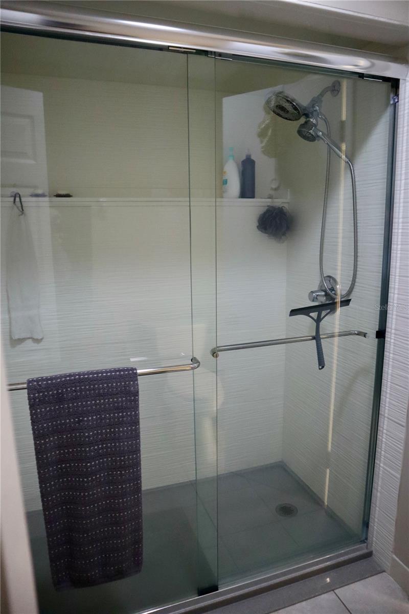 ETHANS GLEN - Residential