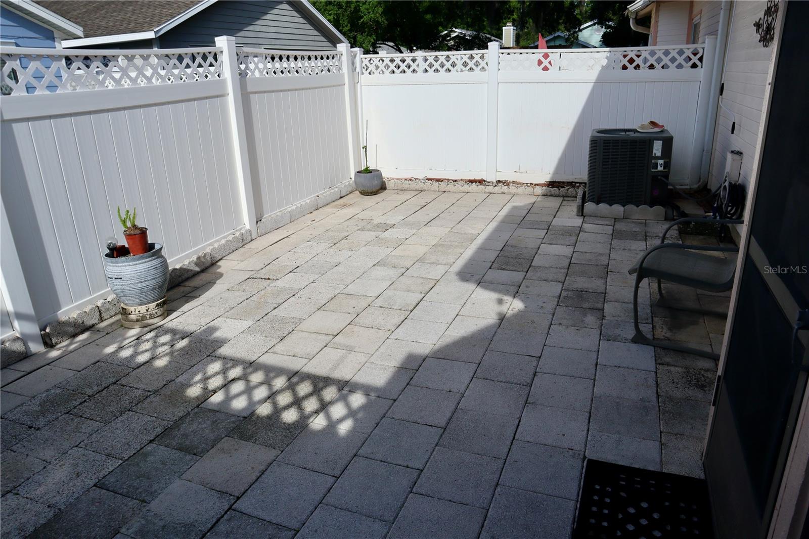 ETHANS GLEN - Residential