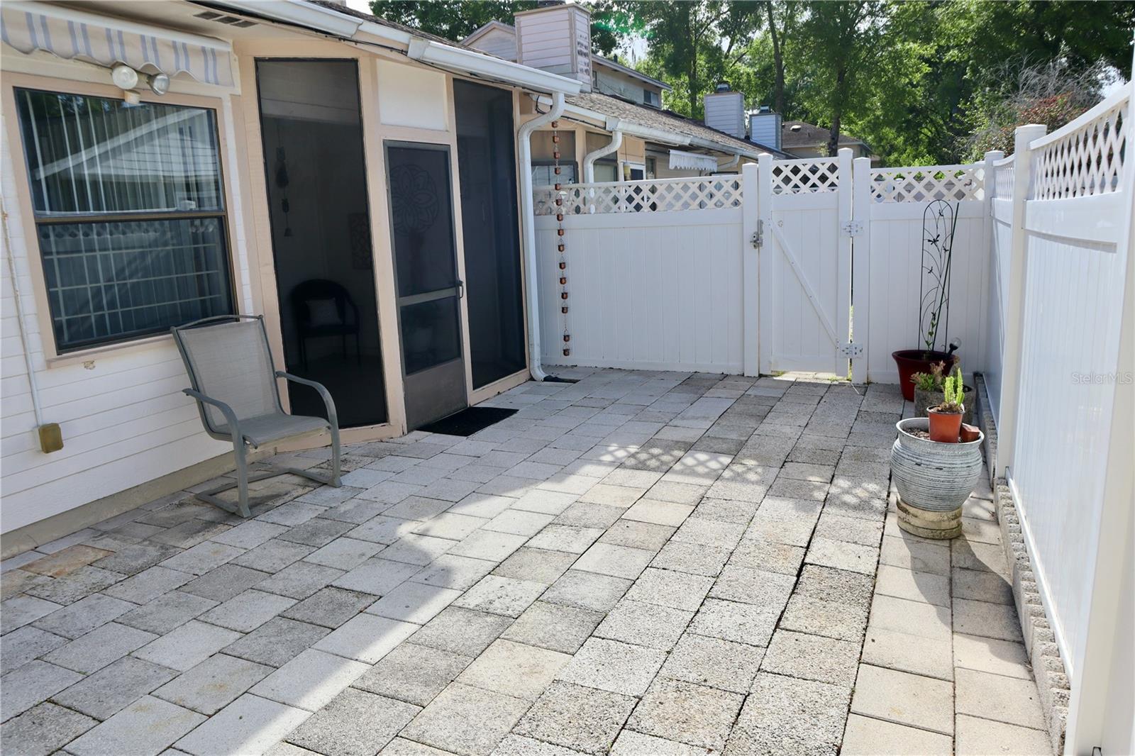 ETHANS GLEN - Residential