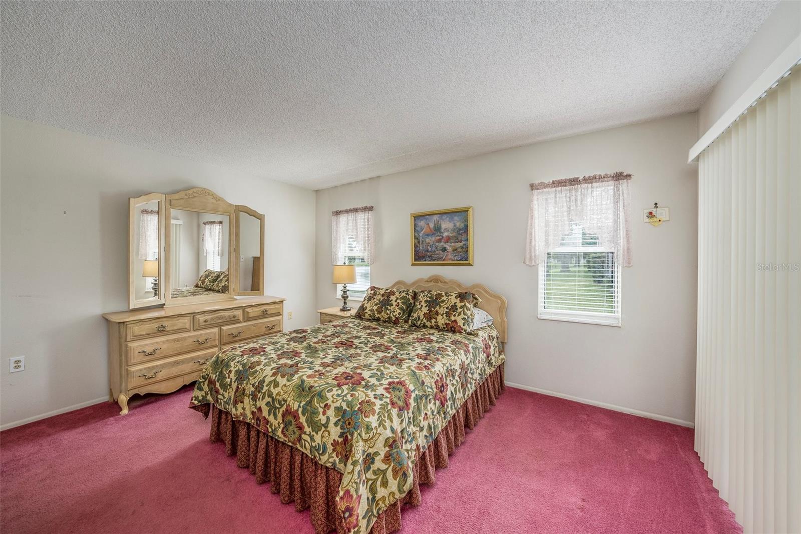 HOLIDAY LAKE VILLAS CONDO - Residential
