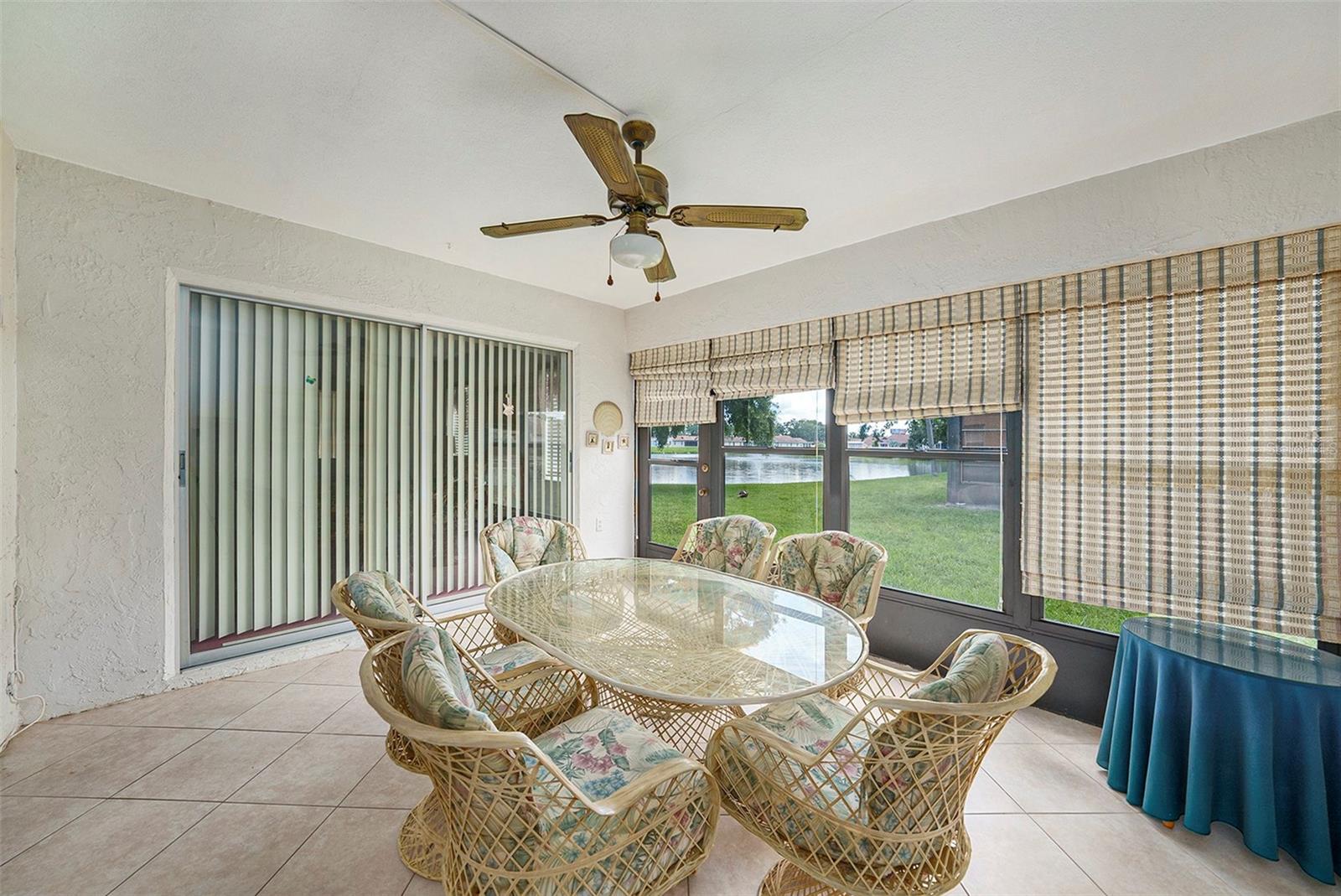 HOLIDAY LAKE VILLAS CONDO - Residential