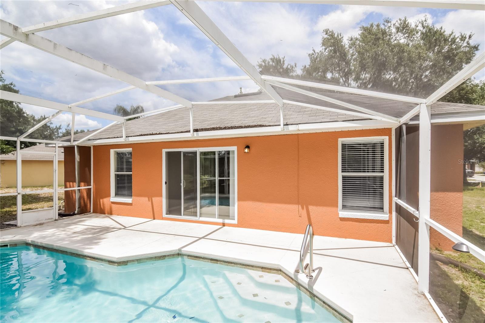 WELLINGTON PH 02 - Residential Lease