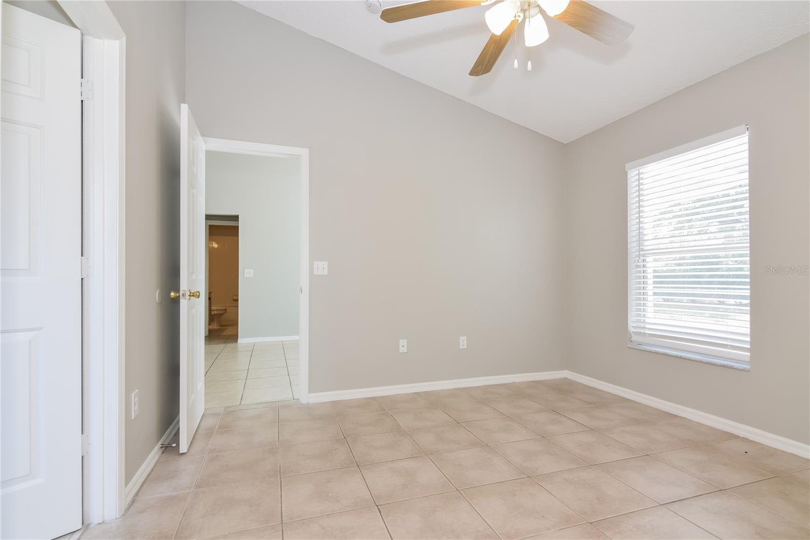 WELLINGTON PH 02 - Residential Lease