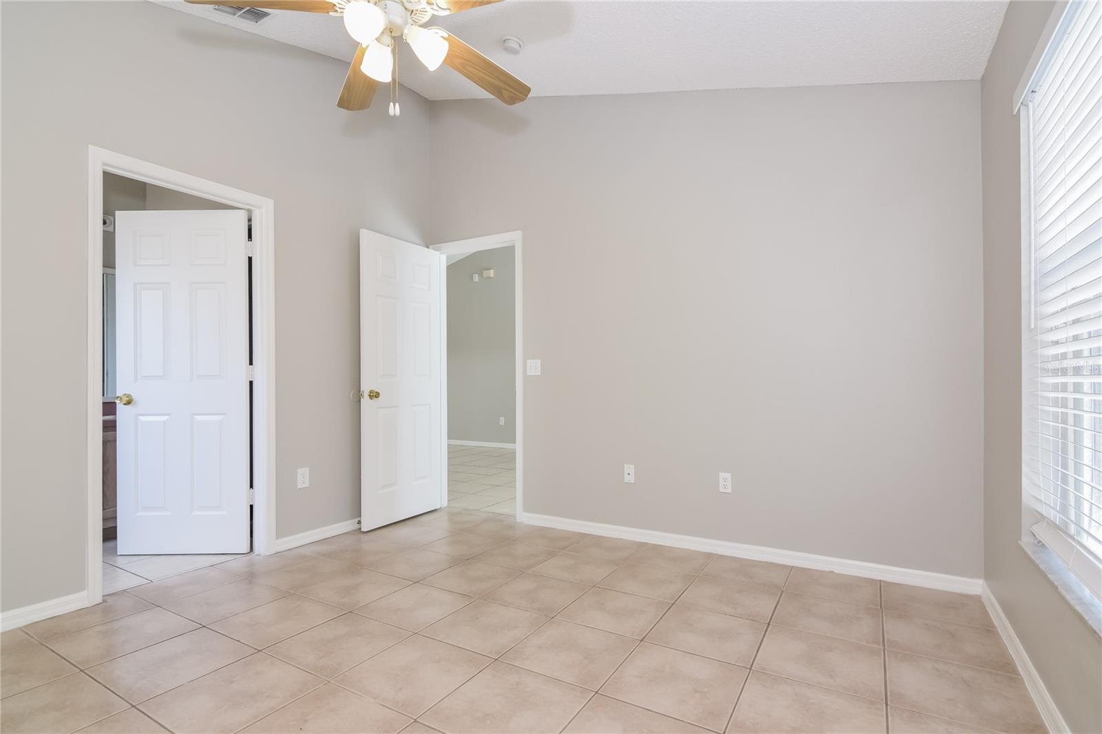 WELLINGTON PH 02 - Residential Lease