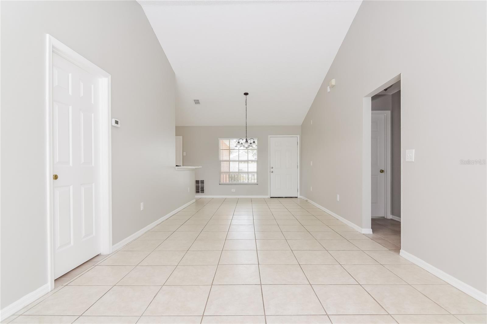 WELLINGTON PH 02 - Residential Lease