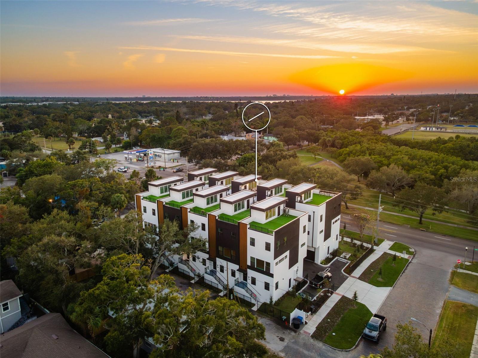 4TH STREET GARDENS - Residential