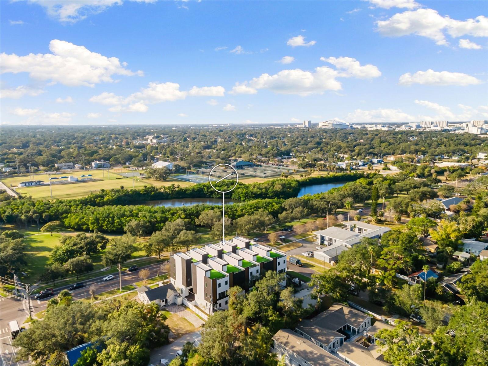 4TH STREET GARDENS - Residential