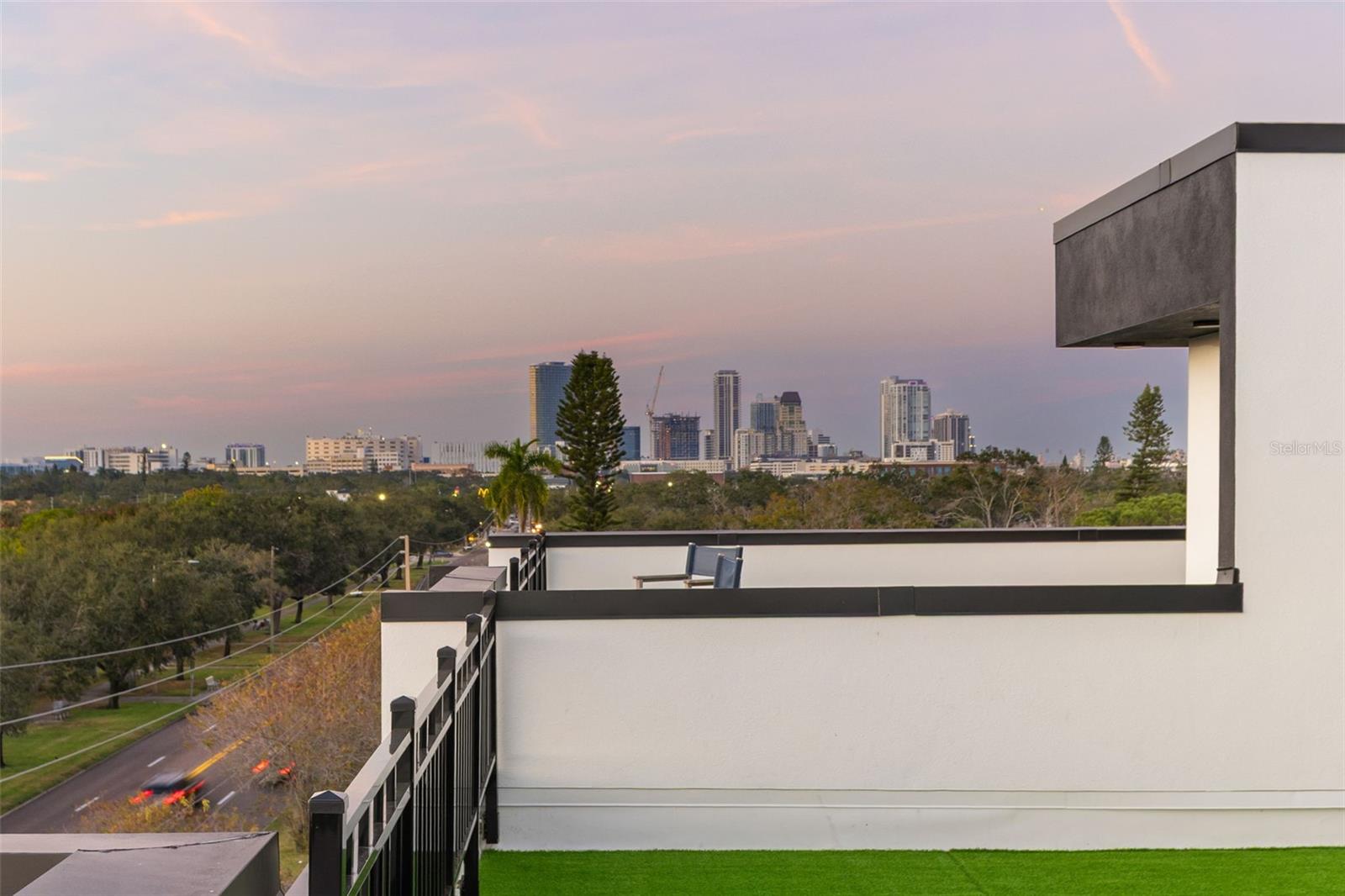 4TH STREET GARDENS - Residential