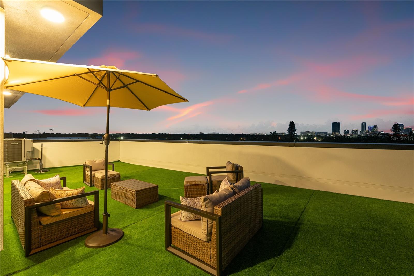 4TH STREET GARDENS - Residential