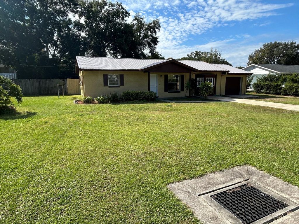 Photo of 15 Monroe Avenue, Debary, FL 32713 (MLS # V4945801)