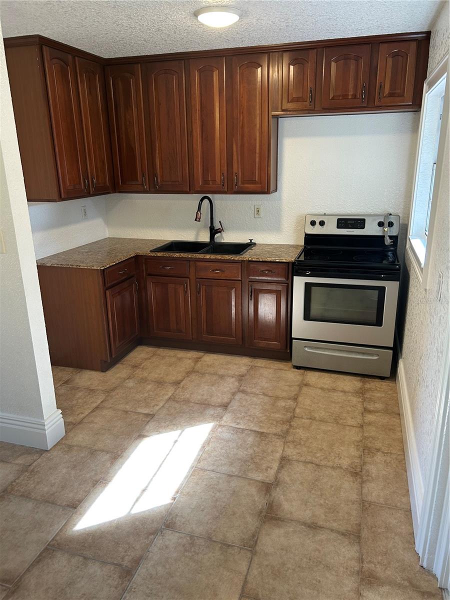 DEBARY DEV BUILDERS - Residential