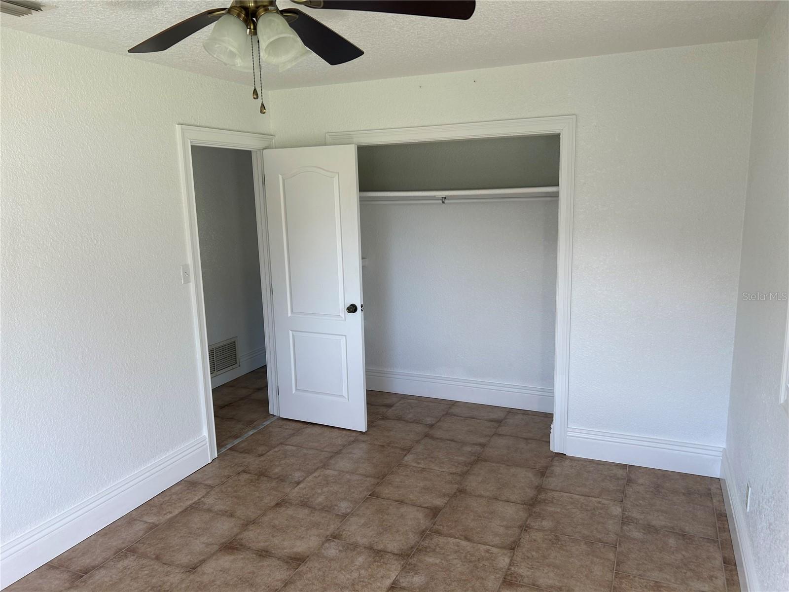 DEBARY DEV BUILDERS - Residential