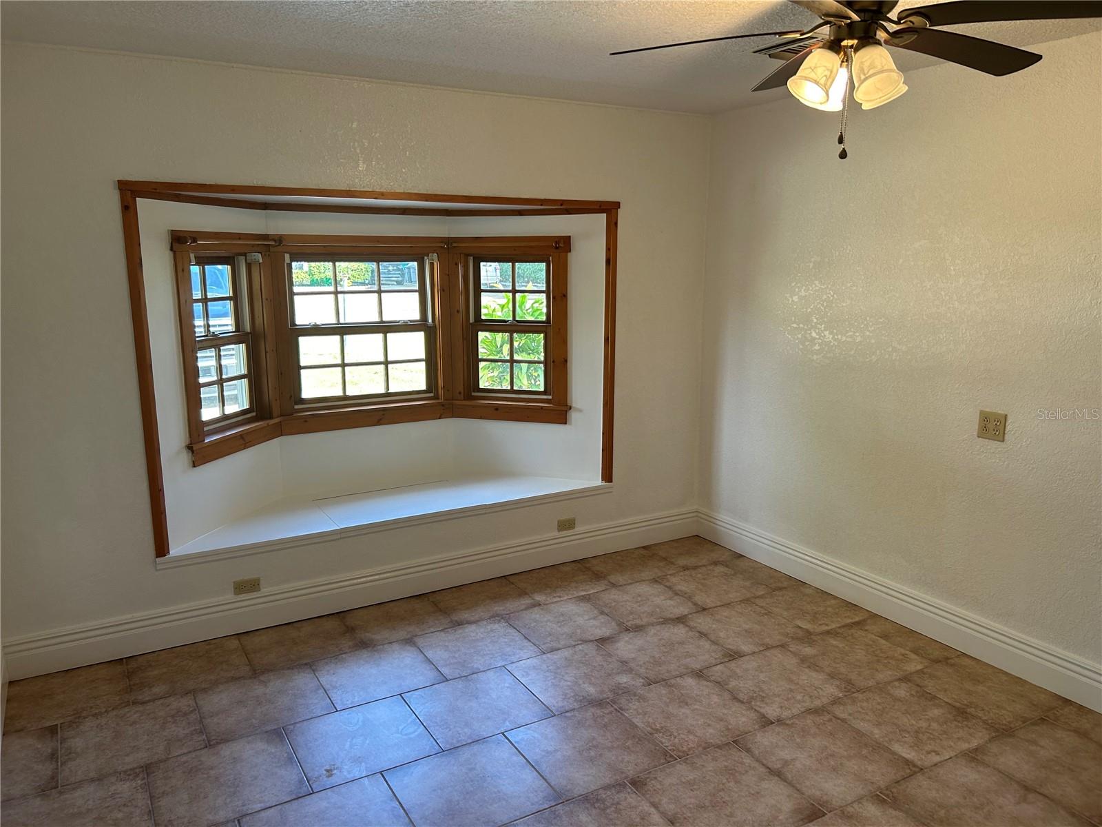 DEBARY DEV BUILDERS - Residential