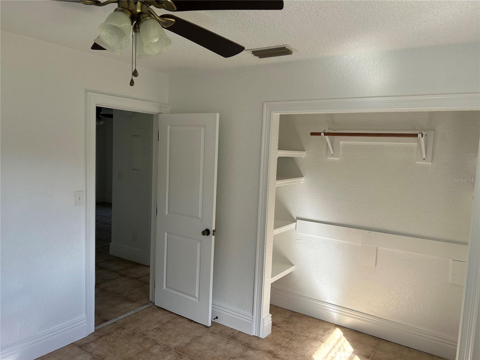 DEBARY DEV BUILDERS - Residential