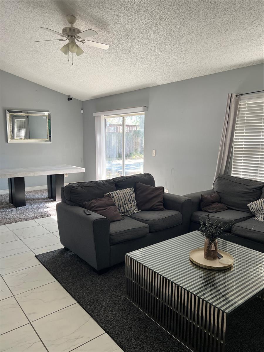 GATEWOOD PH 02 - Residential Lease