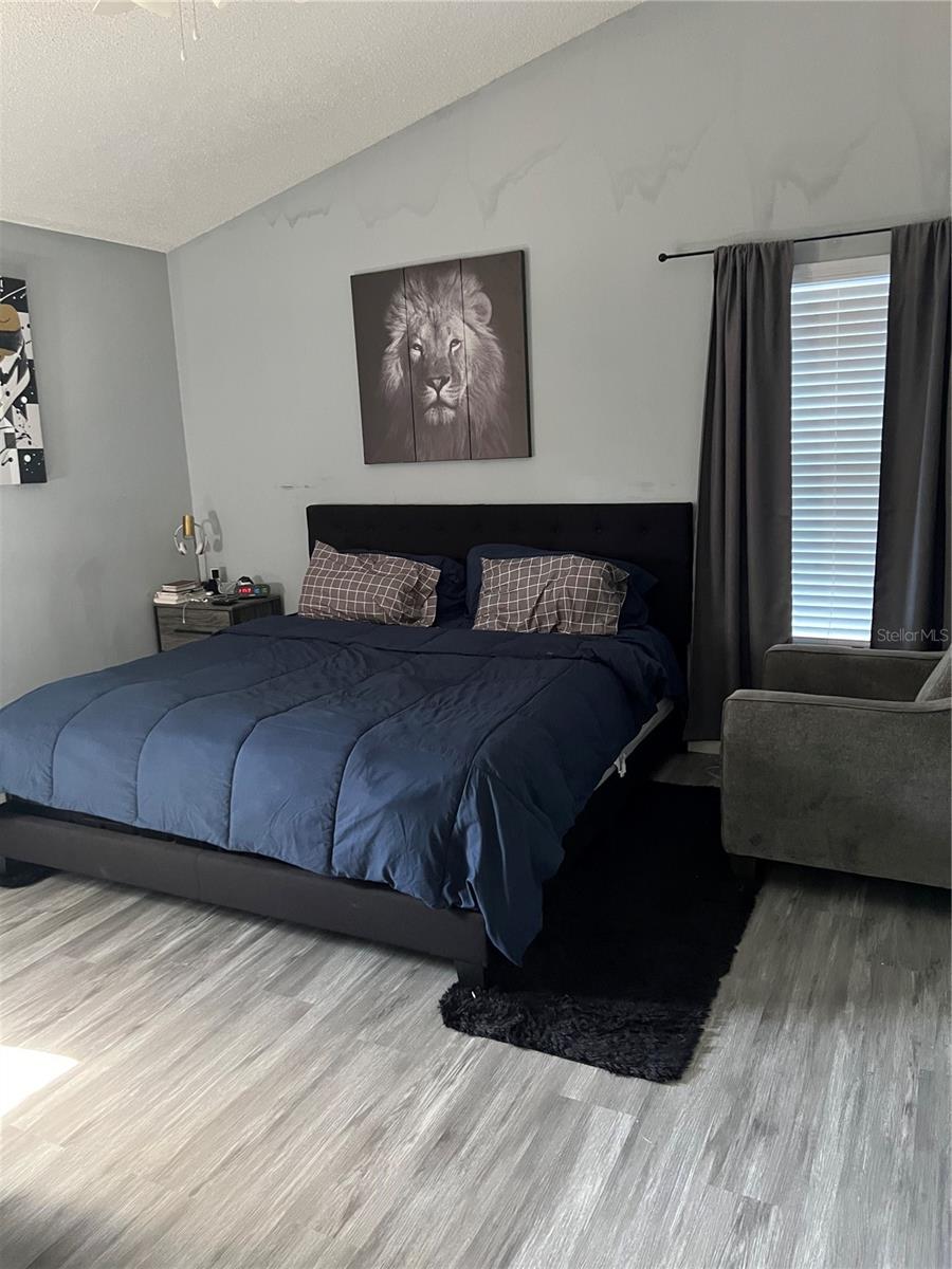 GATEWOOD PH 02 - Residential Lease