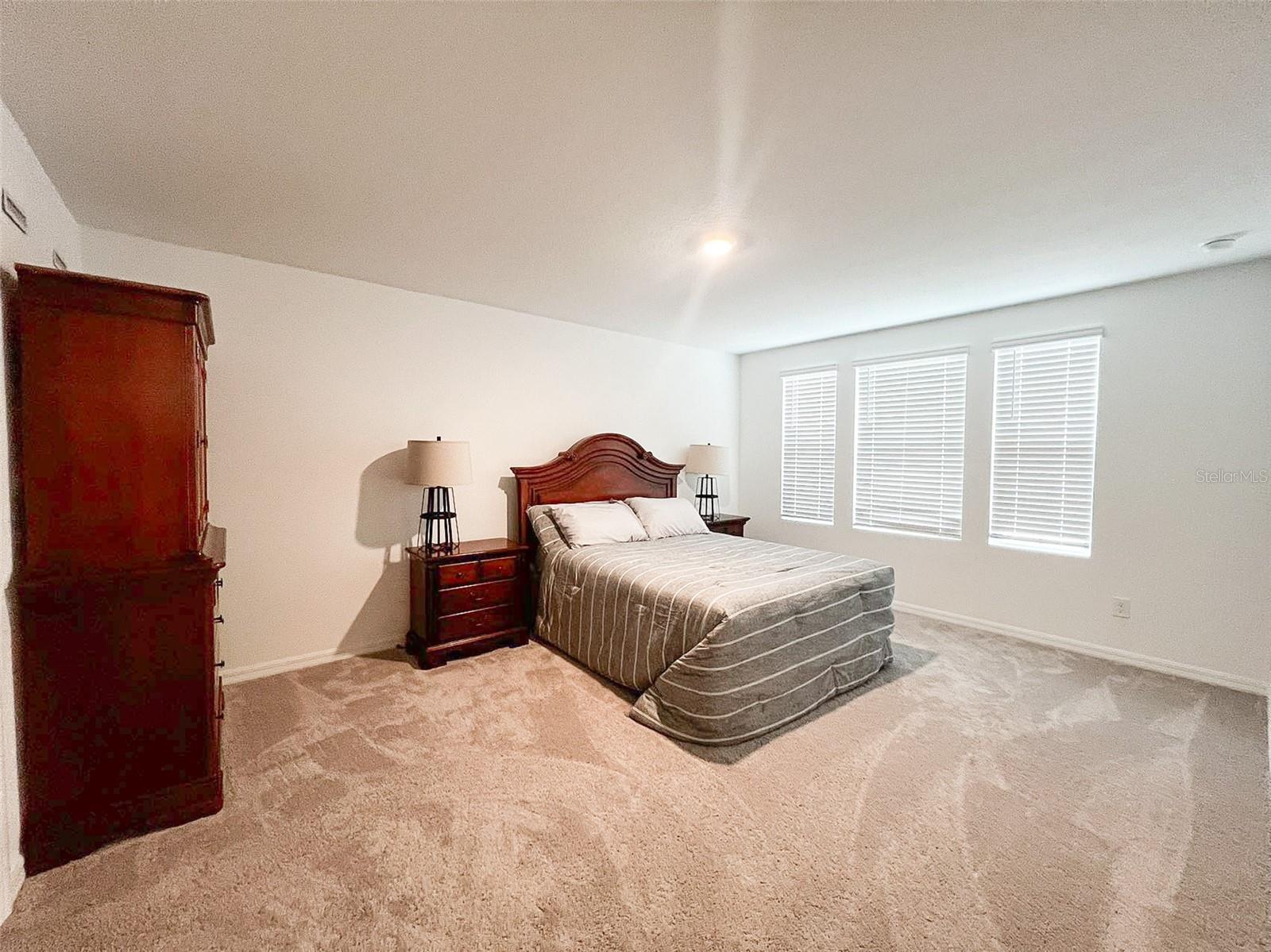 FESTIVAL PH 5 - Residential Lease