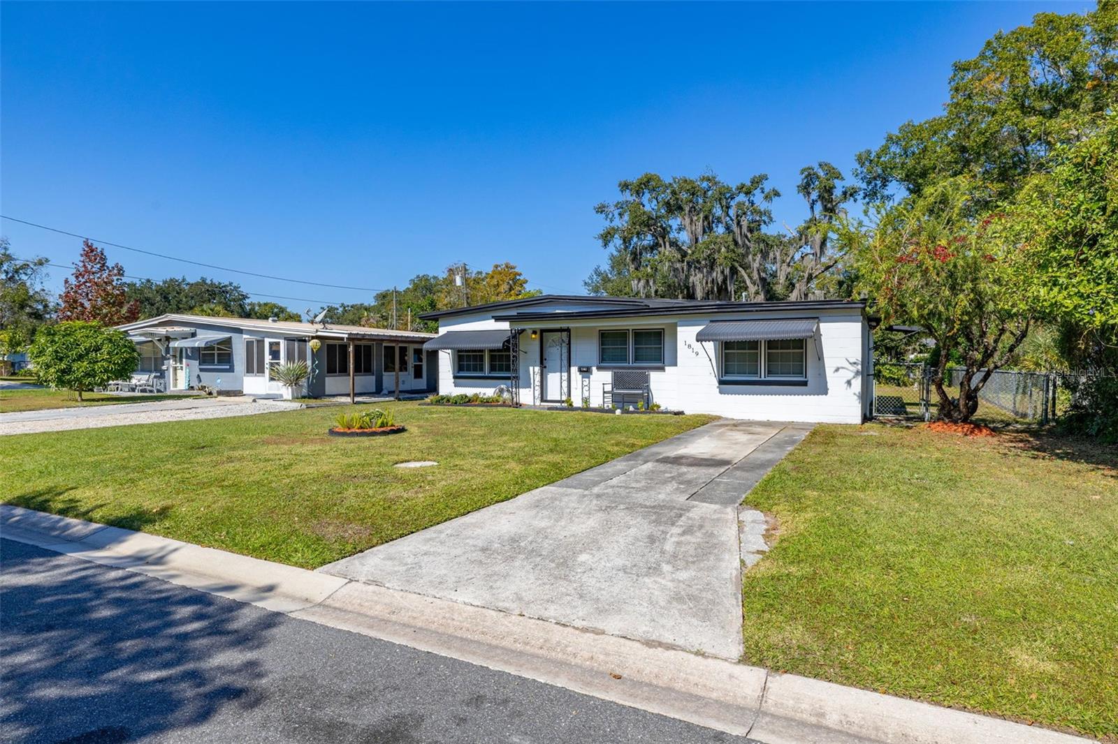 PINECREST - Residential