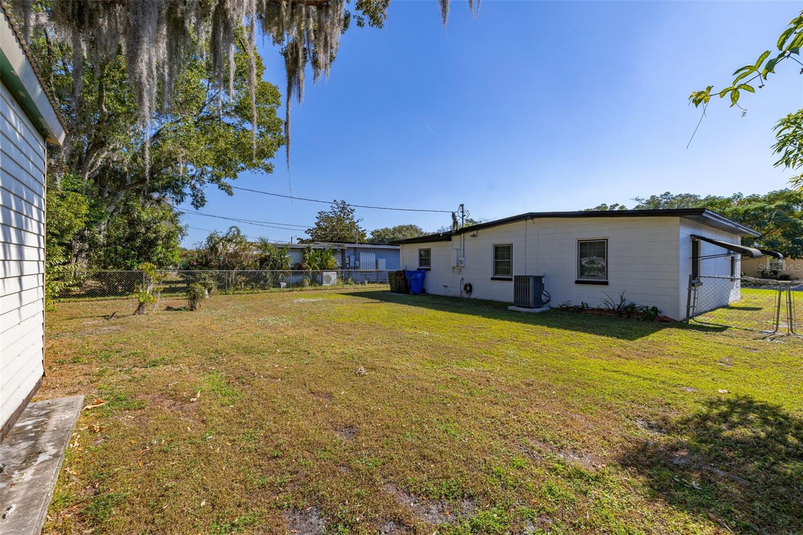 PINECREST - Residential