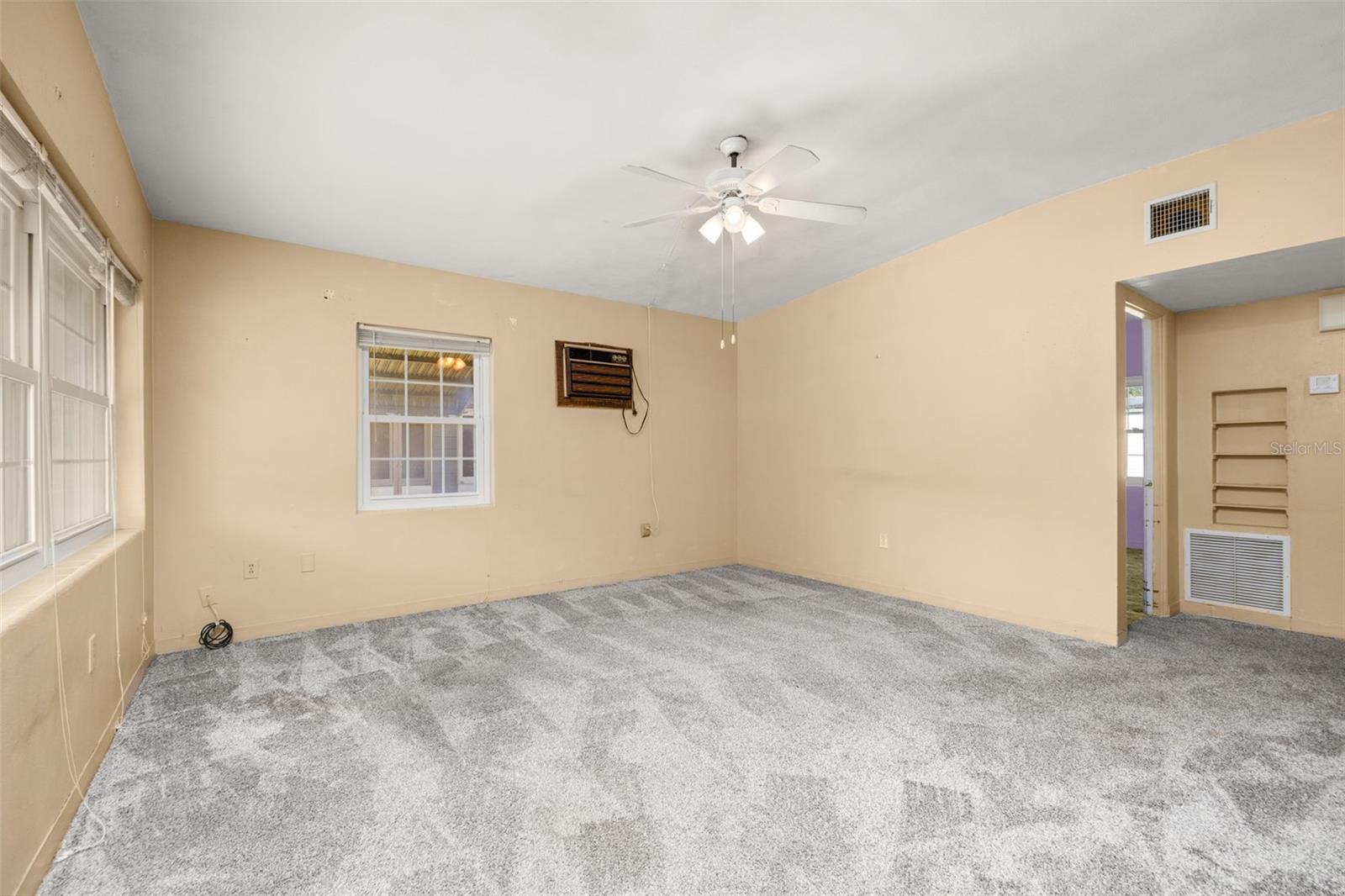 PINECREST - Residential