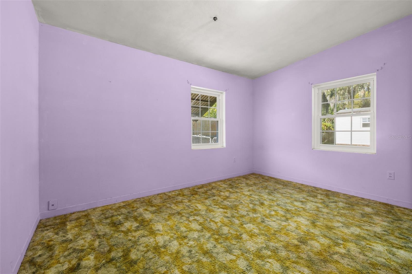 PINECREST - Residential