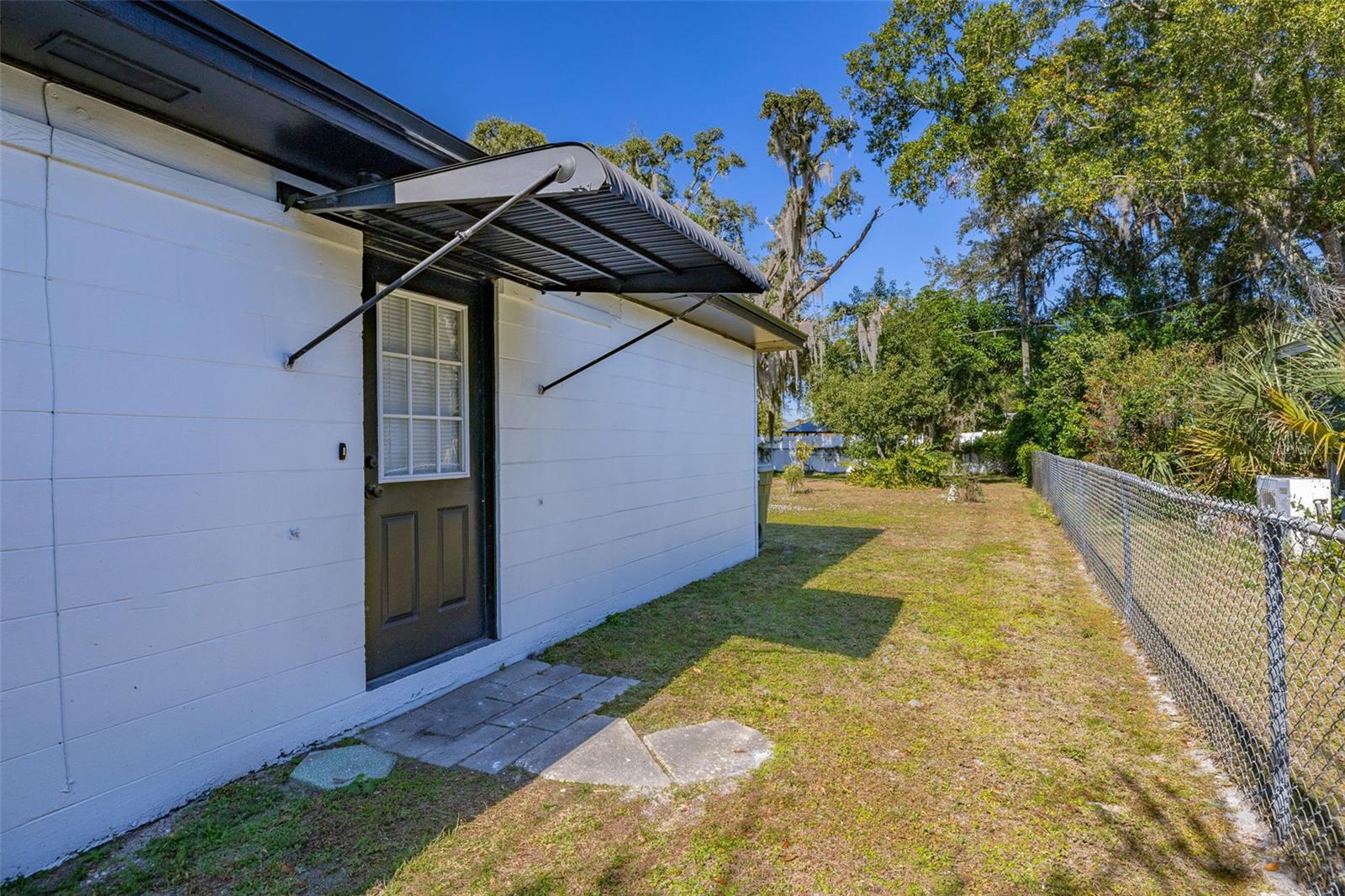 PINECREST - Residential