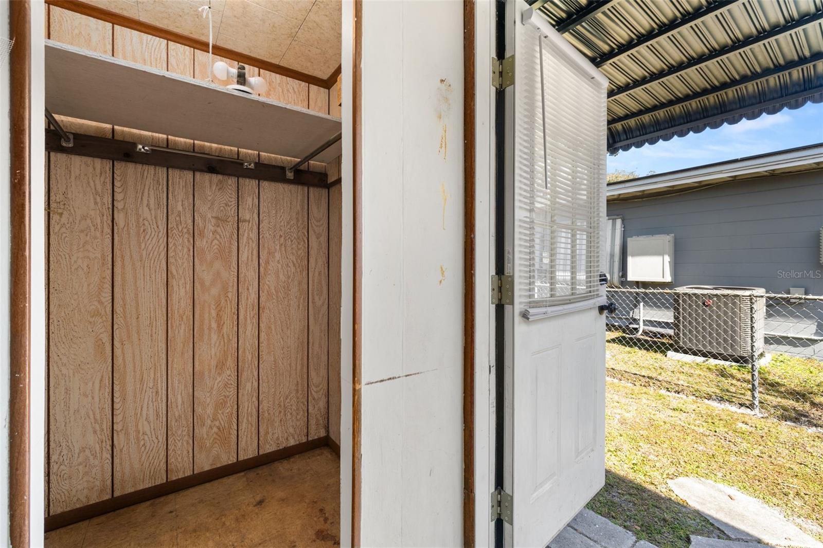 PINECREST - Residential