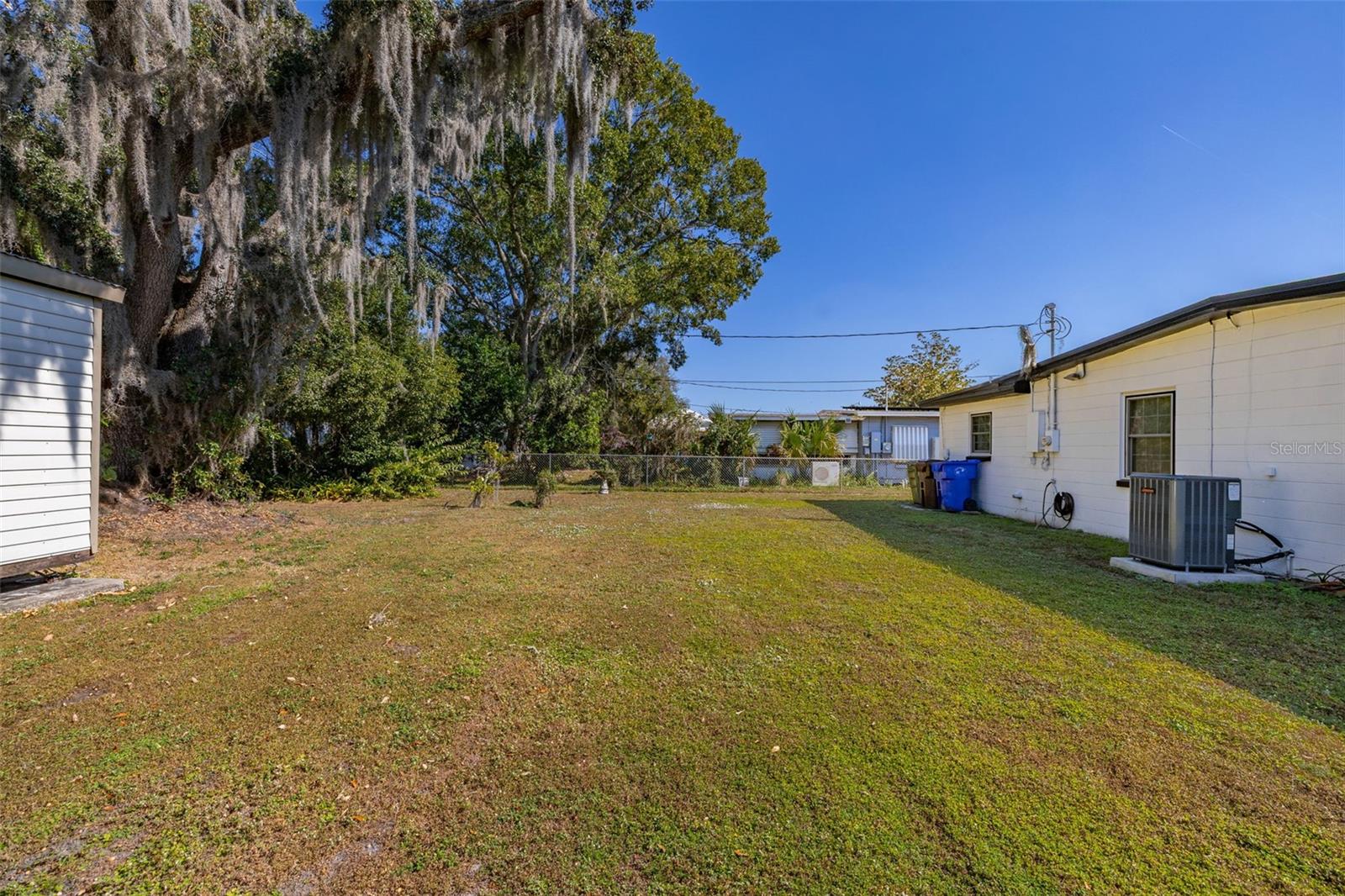 PINECREST - Residential