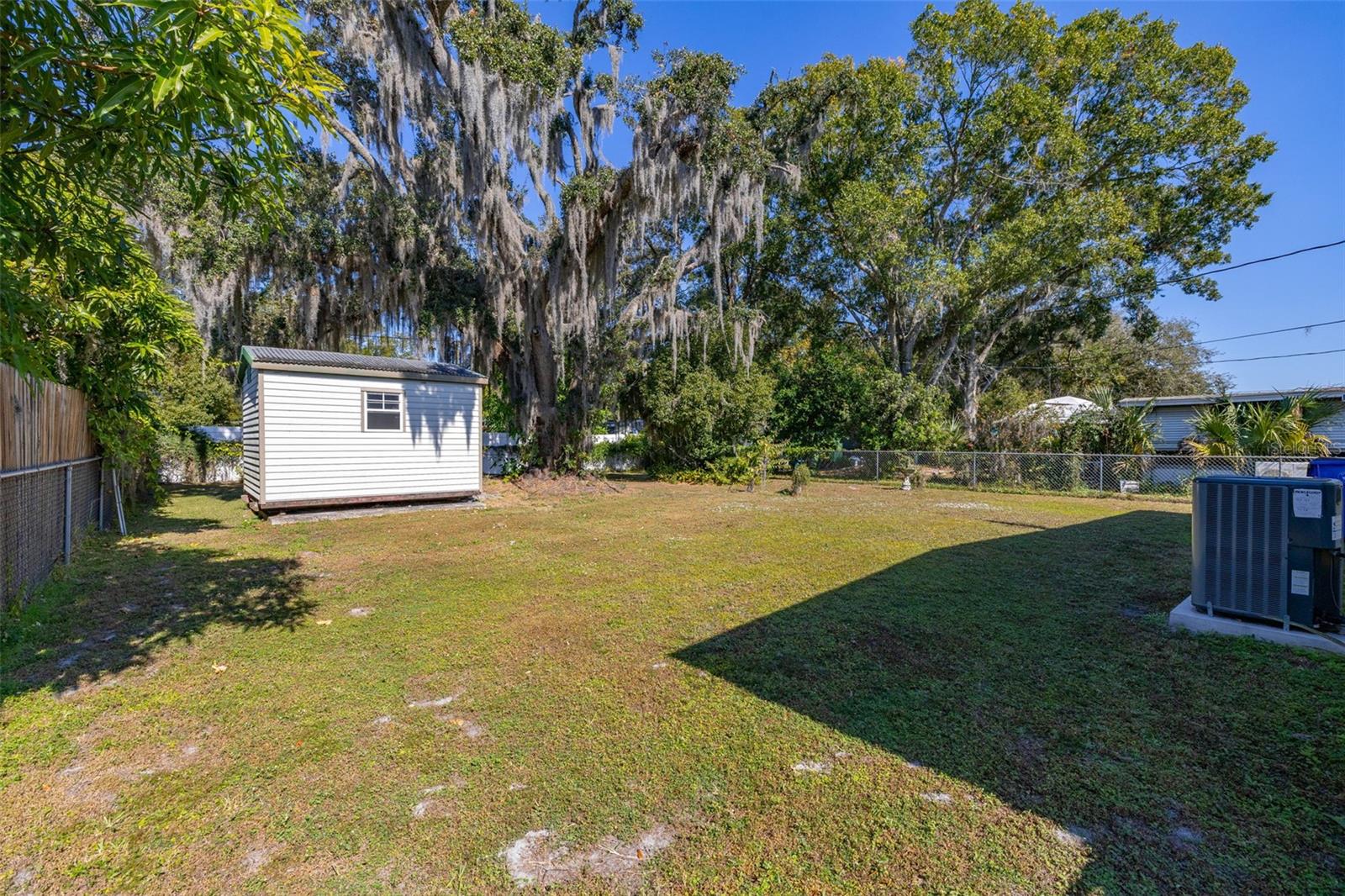 PINECREST - Residential