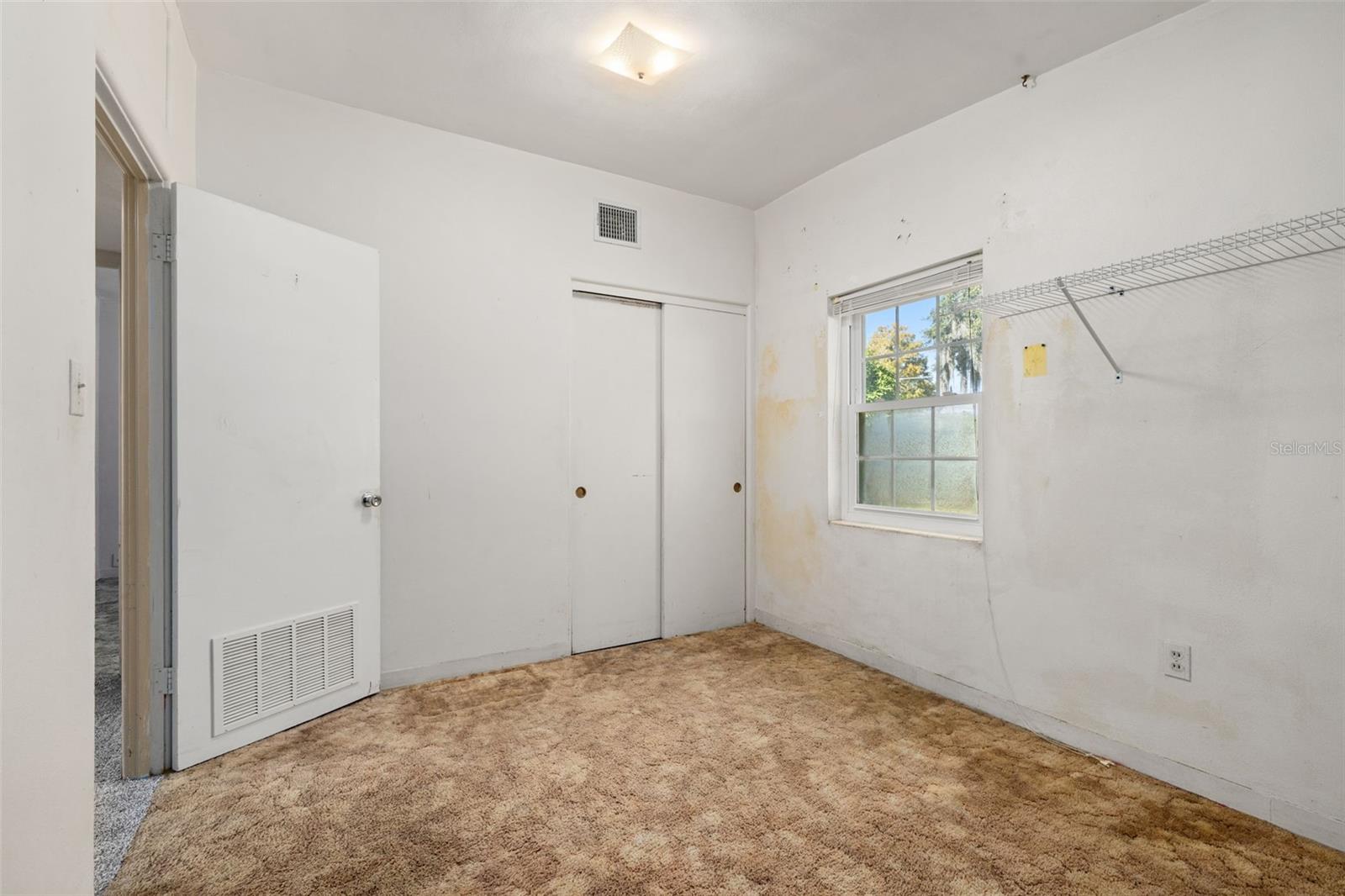 PINECREST - Residential