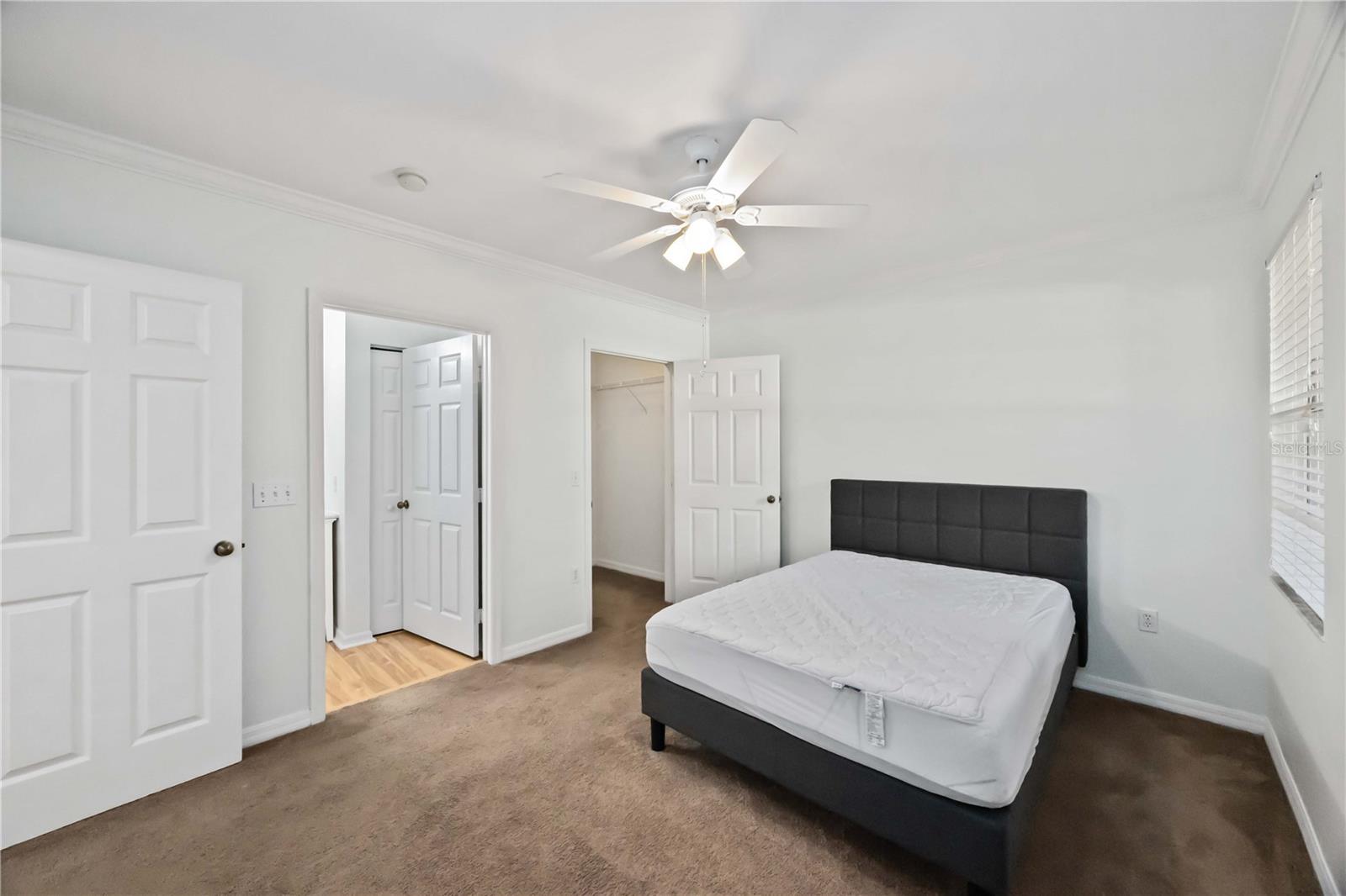 VILLAGIO - Residential Lease