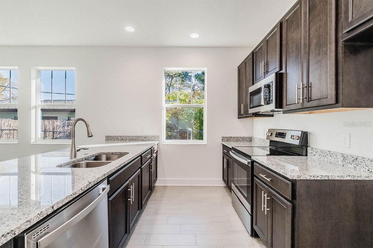 BAYVIEW - Residential