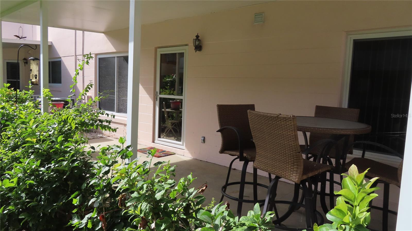 ON TOP OF THE WORLD - Residential