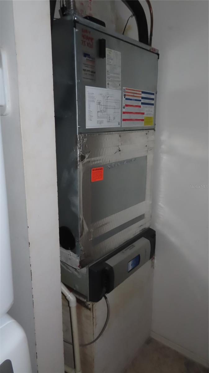 ON TOP OF THE WORLD - Residential