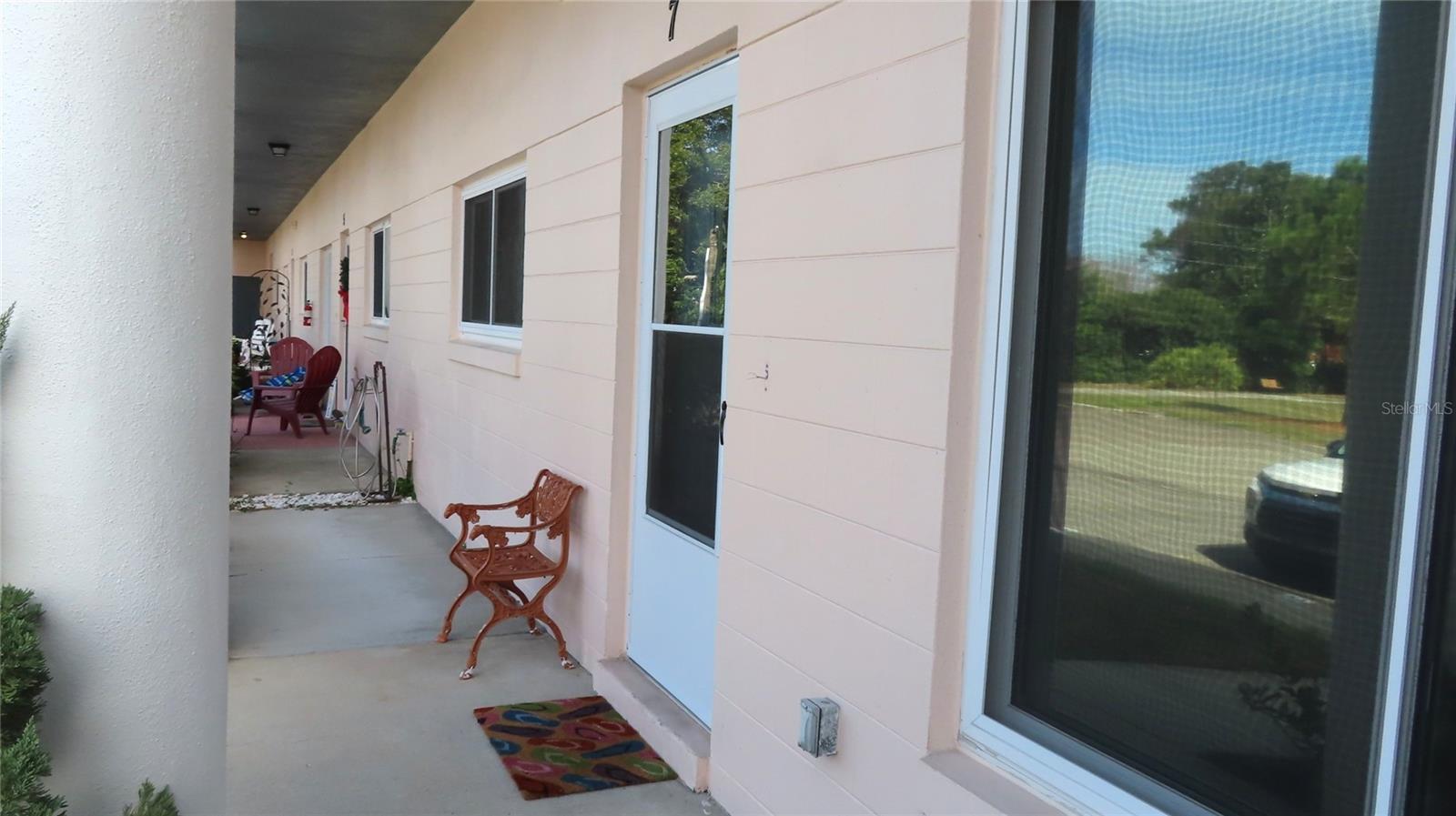 2291 AMERICUS BOULEVARD W 7