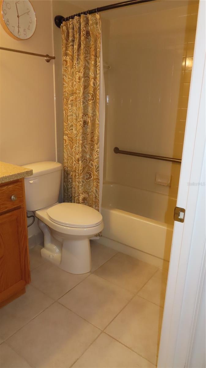 ON TOP OF THE WORLD - Residential