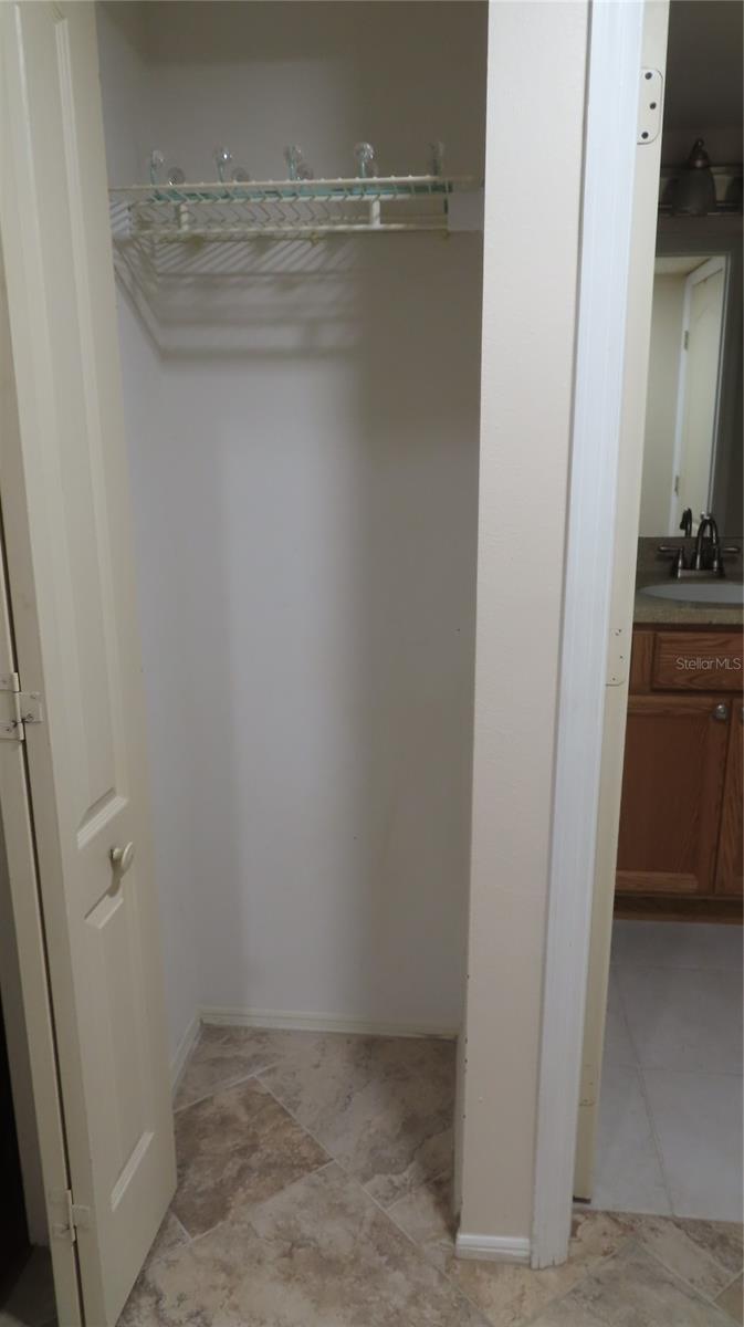 ON TOP OF THE WORLD - Residential