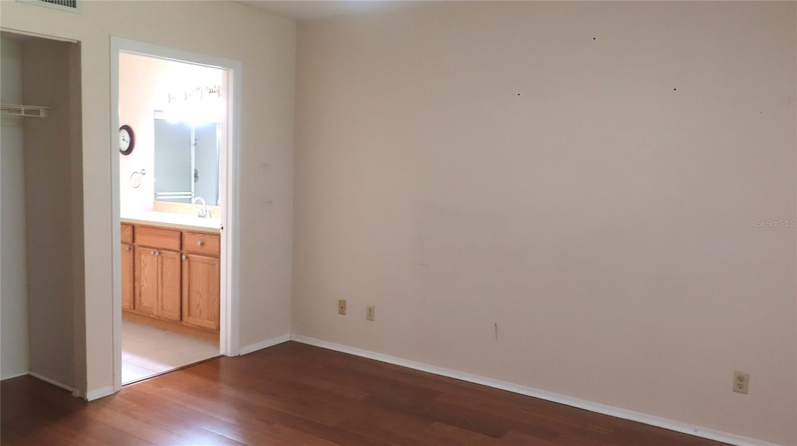 ON TOP OF THE WORLD - Residential