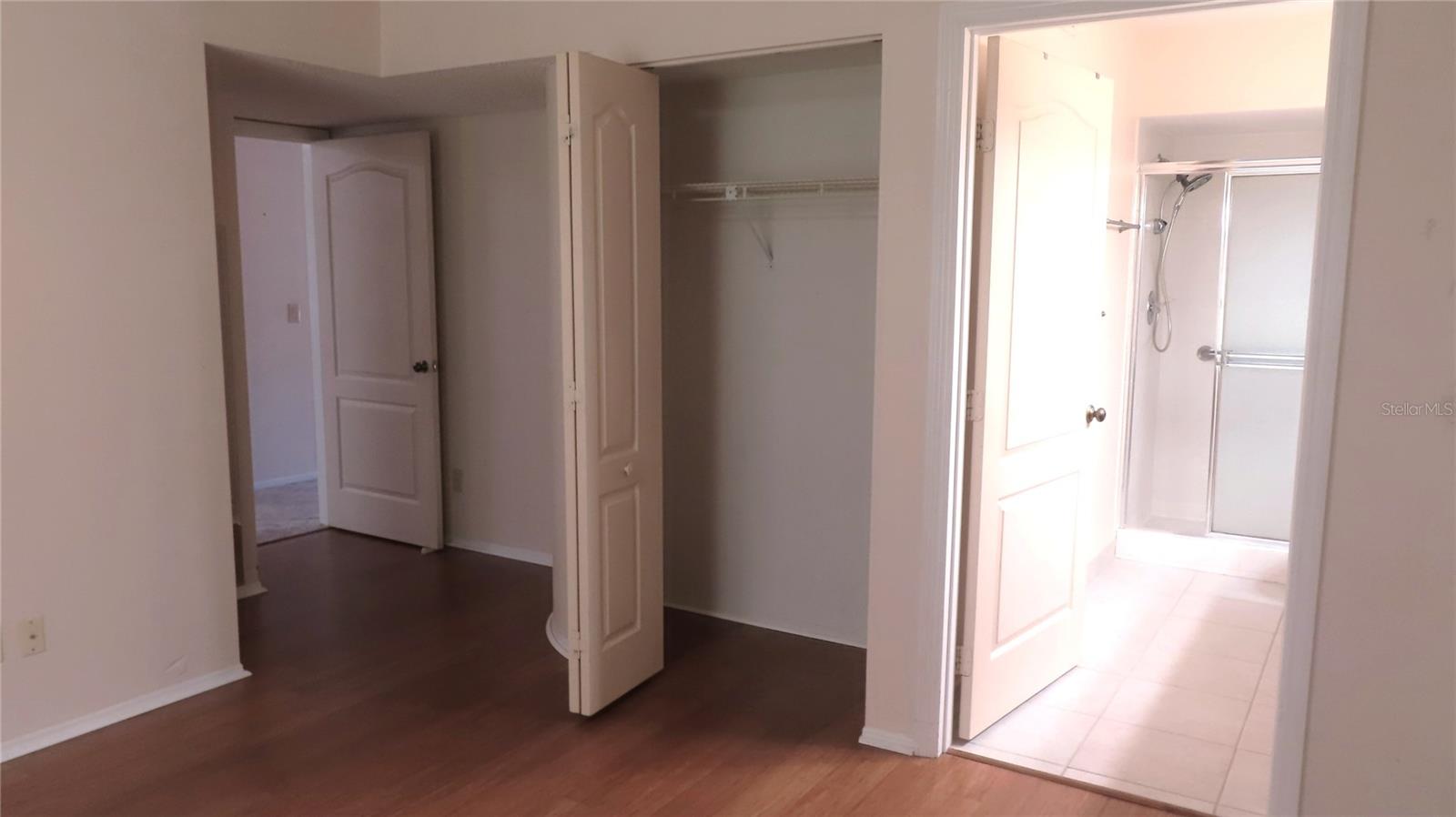 ON TOP OF THE WORLD - Residential