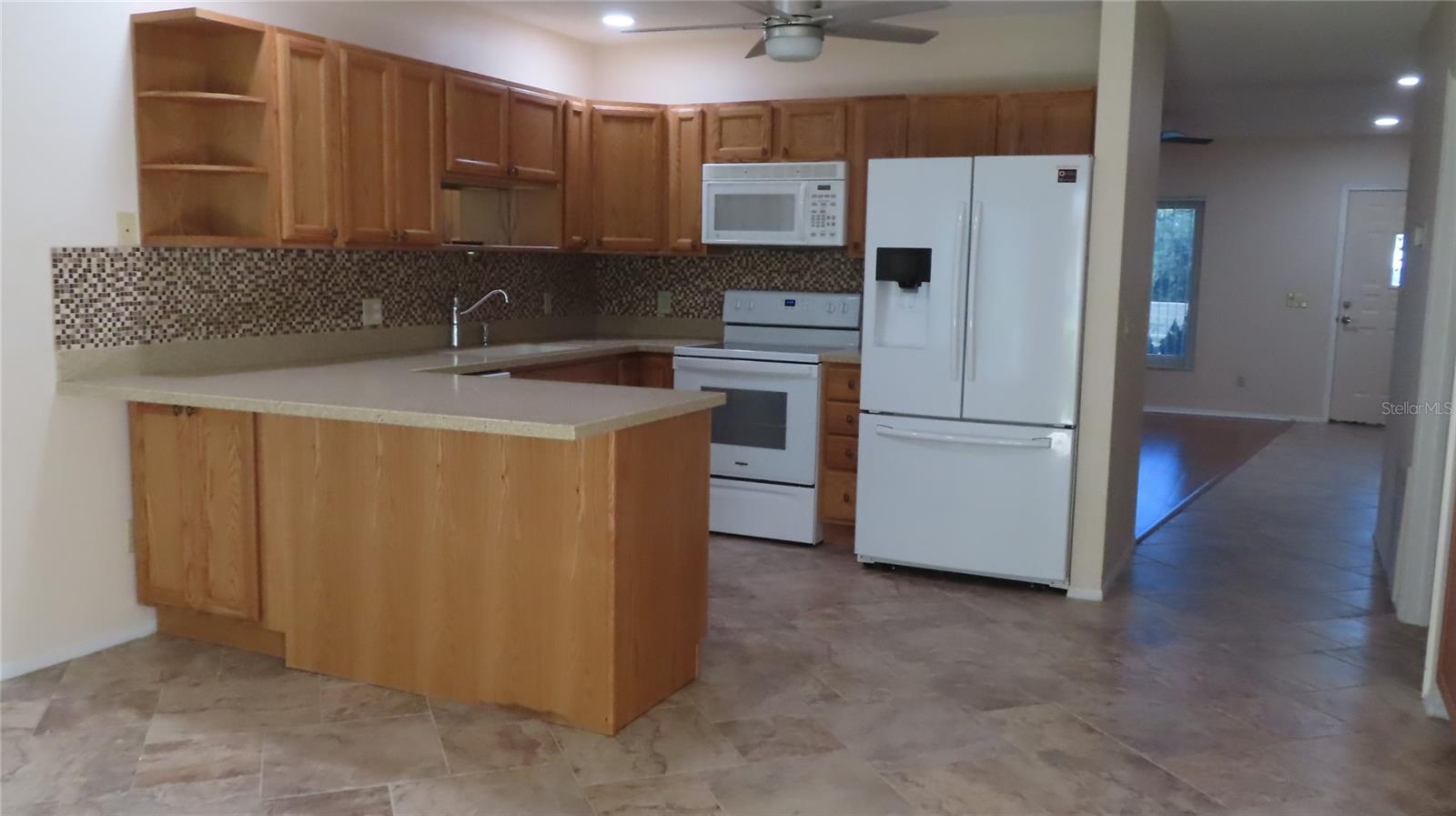 ON TOP OF THE WORLD - Residential