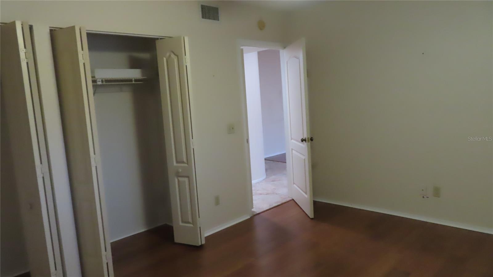 ON TOP OF THE WORLD - Residential