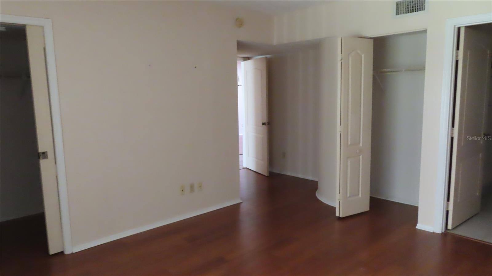 ON TOP OF THE WORLD - Residential