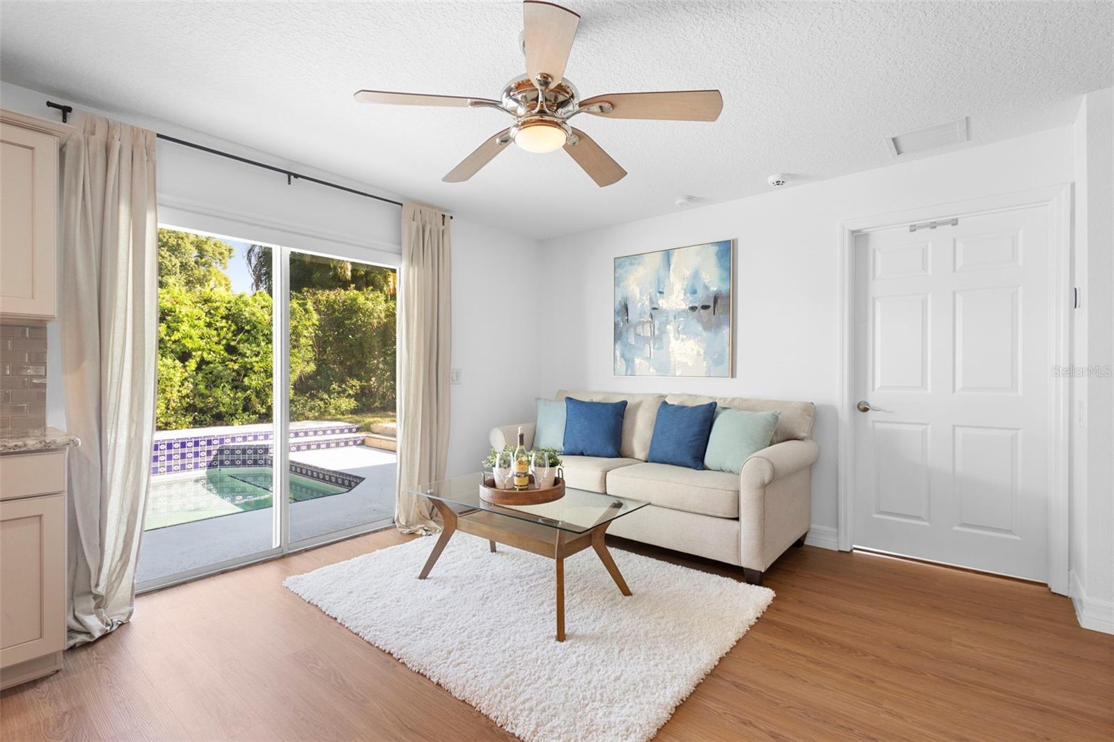 MINNEHAHA SHORES - Residential