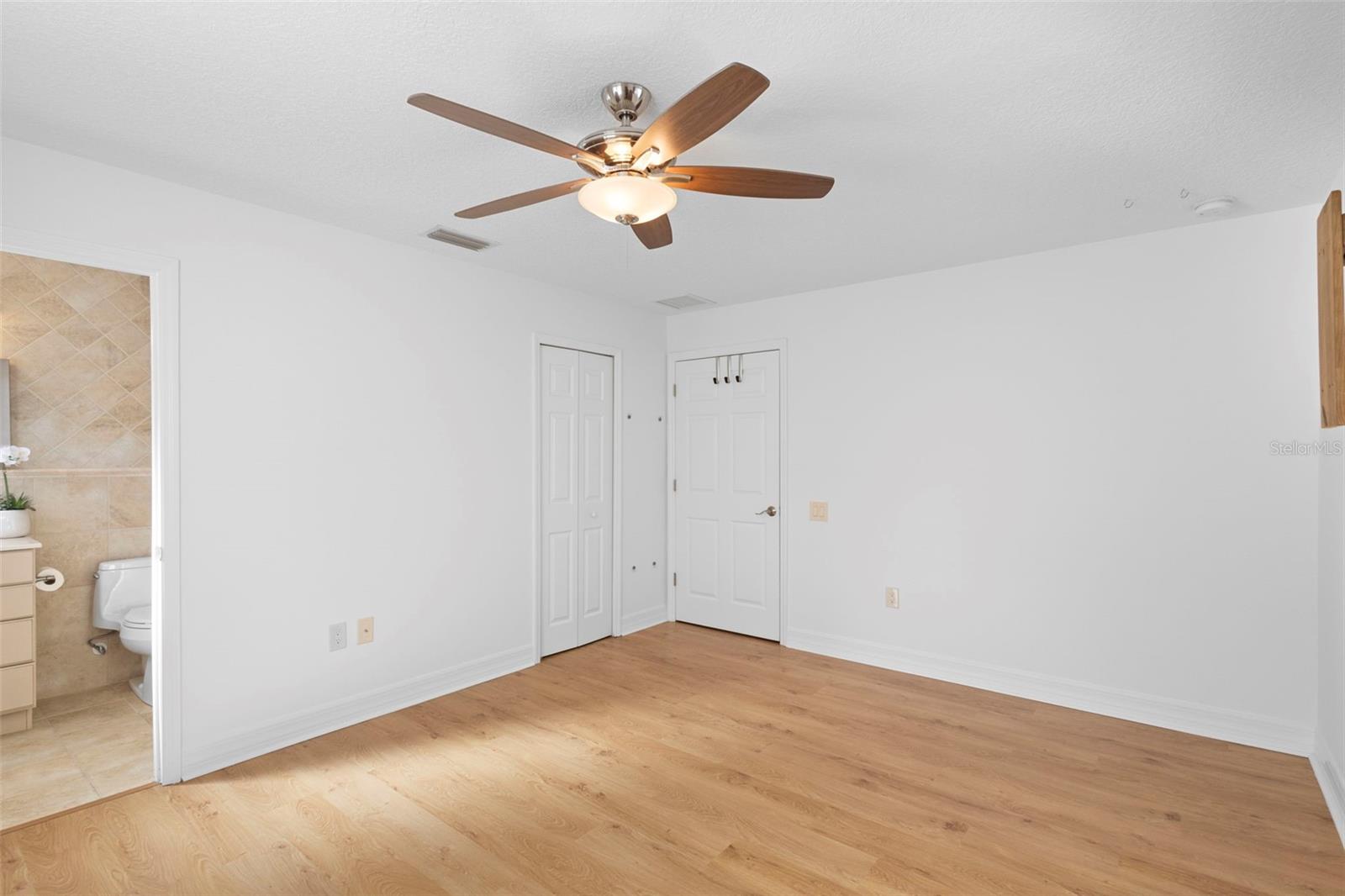 MINNEHAHA SHORES - Residential