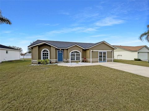 A home in LAKELAND