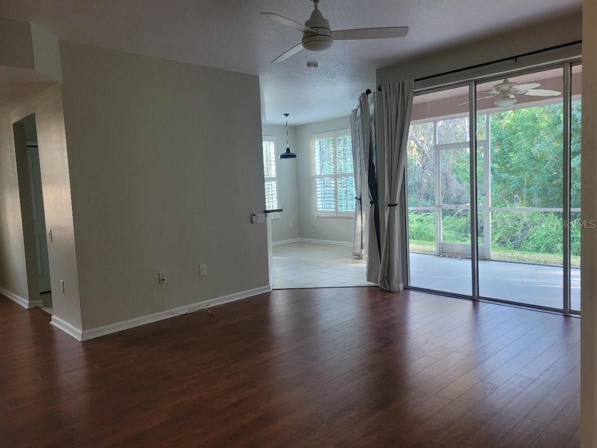 COACHMAN RESERVE CONDO - Residential Lease