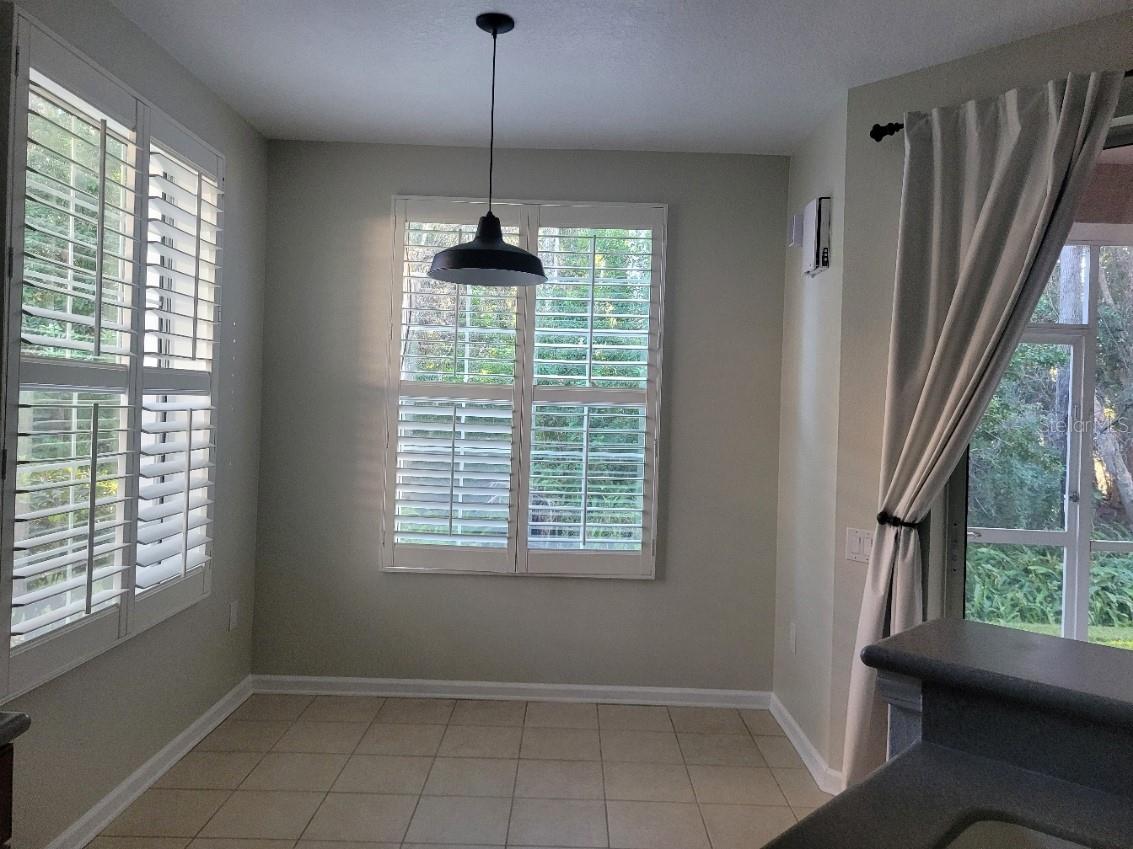 COACHMAN RESERVE CONDO - Residential Lease