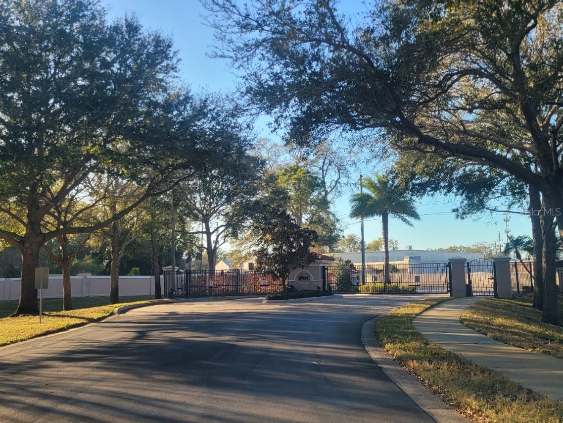 COACHMAN RESERVE CONDO - Residential Lease