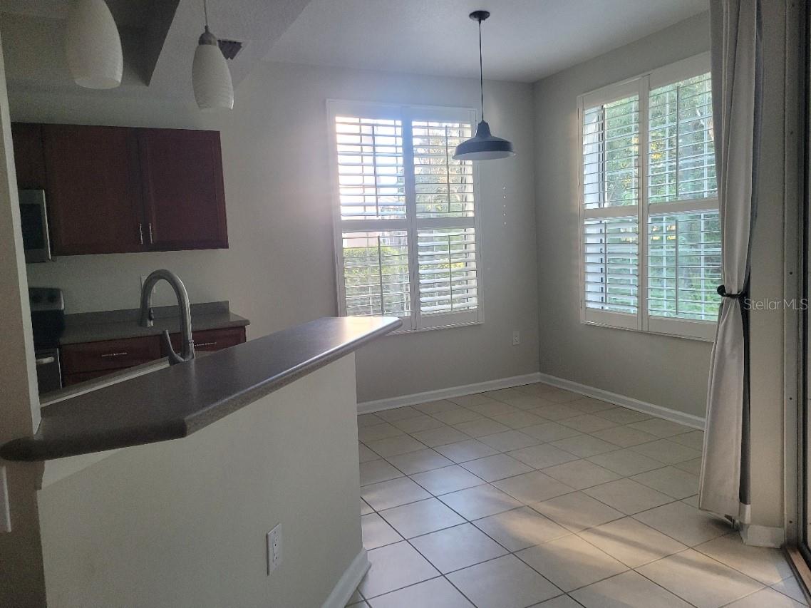 COACHMAN RESERVE CONDO - Residential Lease