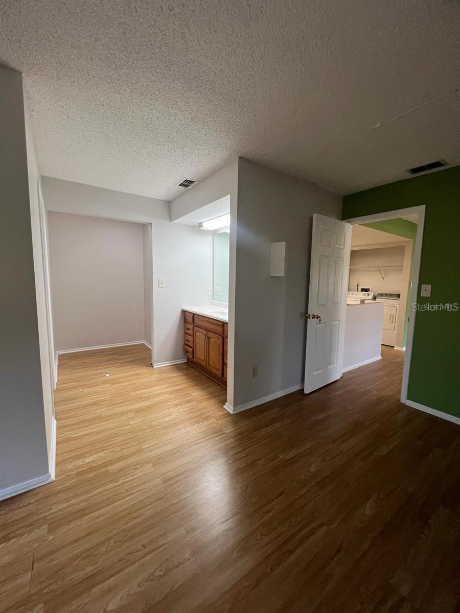 PINE SHADOWS CONDO PH 5 - Residential Lease